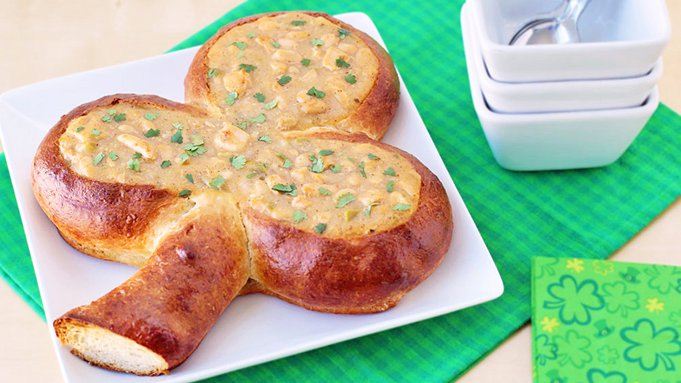 Clover-Shaped Bread Bowl