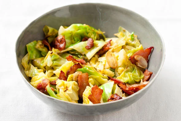 Sauteed_cabbage_with_bacon.jpg